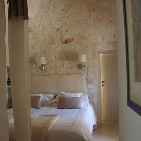Trulli La Pietraia Дом отдыха *